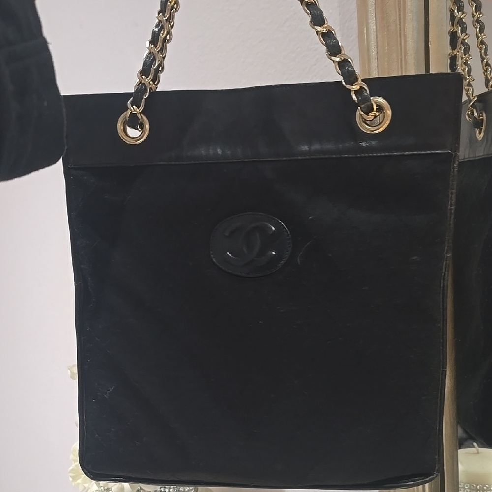 Chanel Black Leather Chain Tote Bag